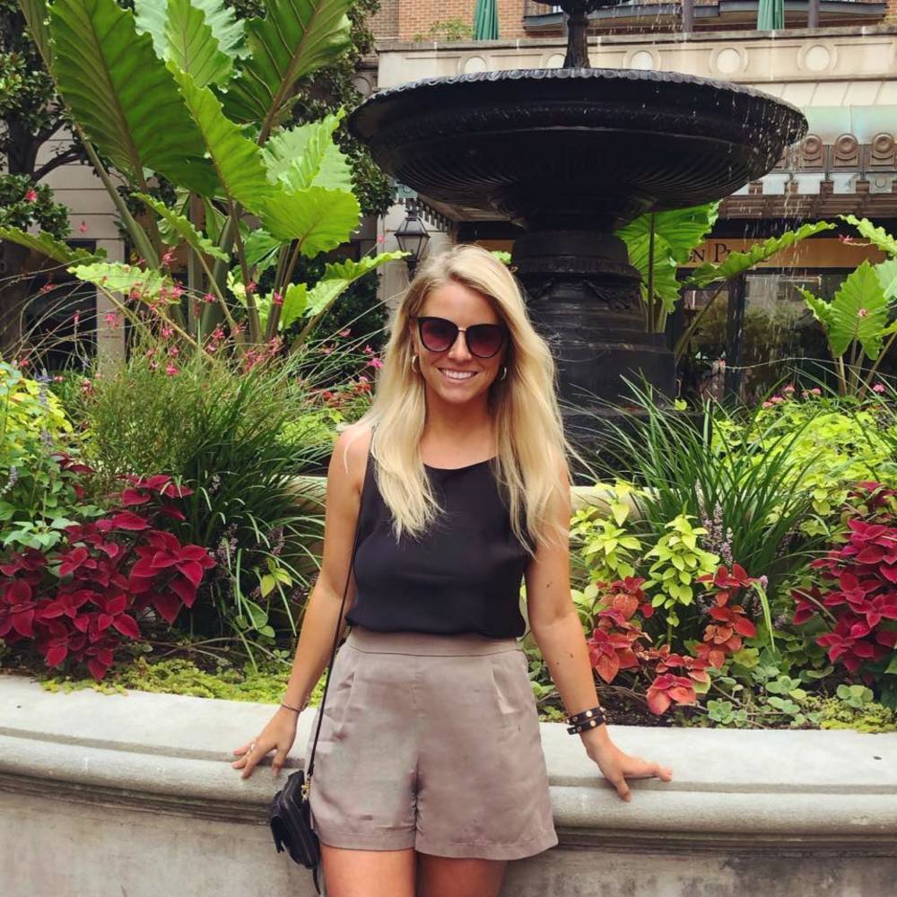 Meet your Posher, Kayla